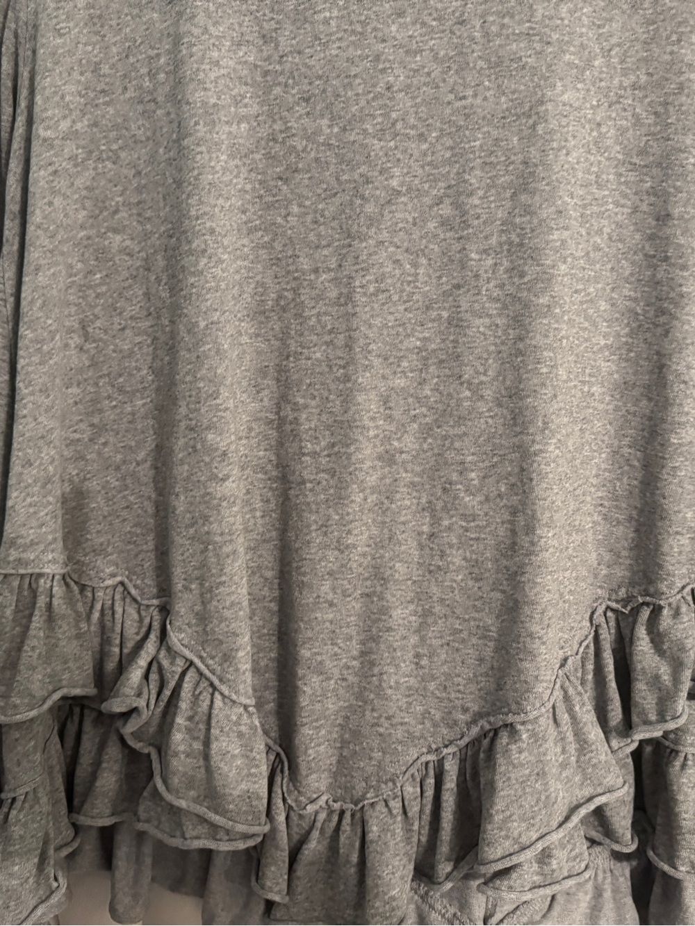 Women's Gray Ruffle Hem Long Sleeve Tee